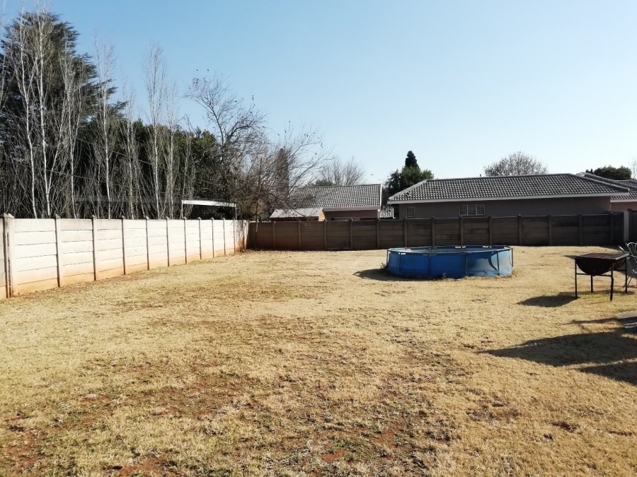 4 Bedroom Property for Sale in Roodia Free State